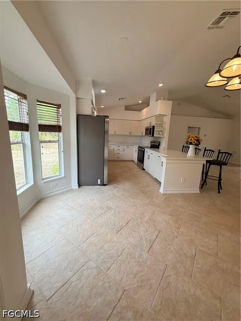 1371 14th Avenue NE Naples FL 34120