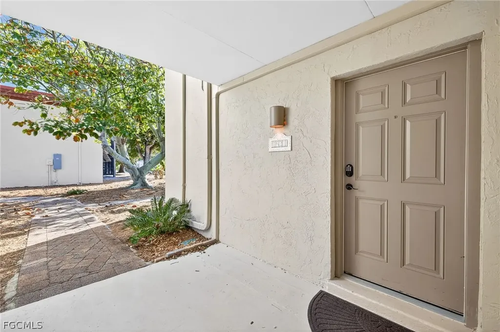 845 E Gulf Drive Sanibel FL 33957