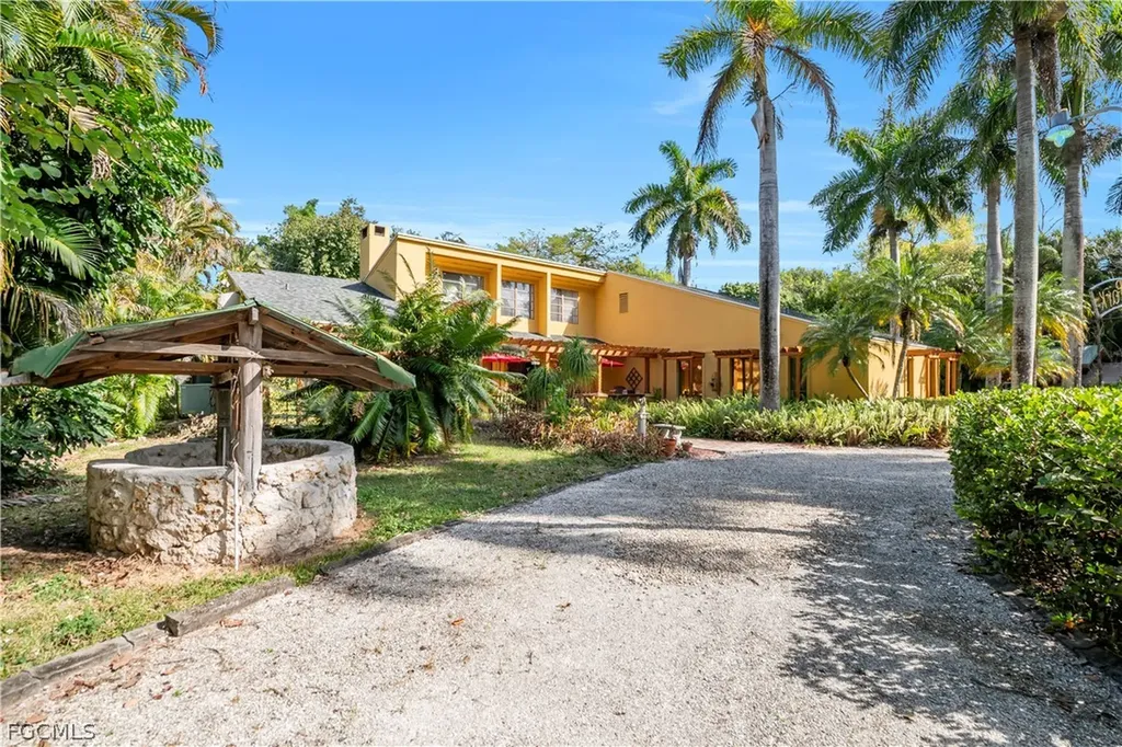 184 W Mariana Avenue North Fort Myers FL 33903