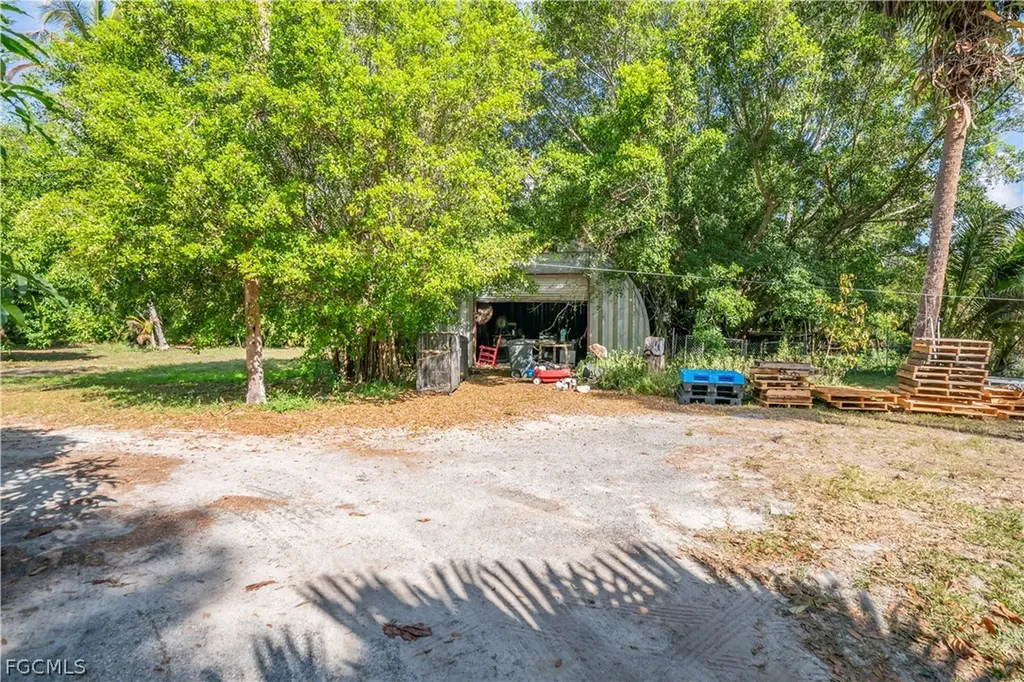 184 W Mariana Avenue North Fort Myers FL 33903