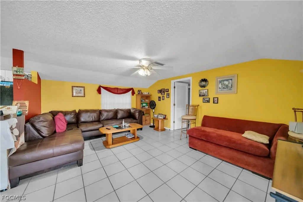 184 W Mariana Avenue North Fort Myers FL 33903