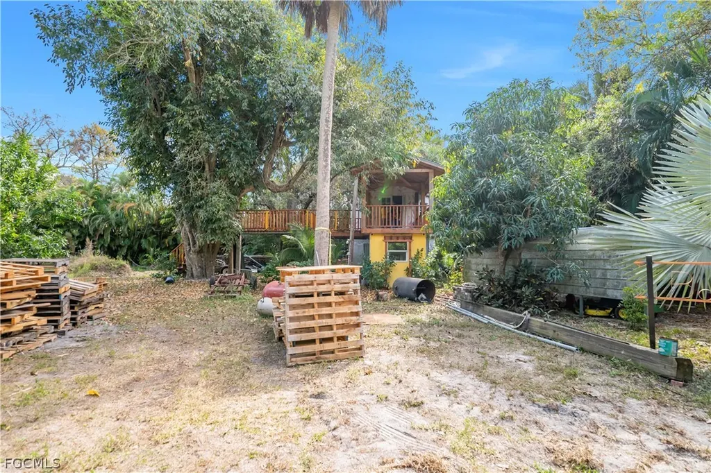184 W Mariana Avenue North Fort Myers FL 33903