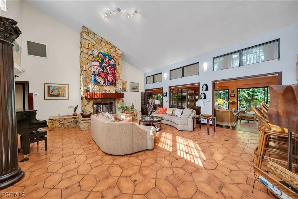 184 W Mariana Avenue North Fort Myers FL 33903