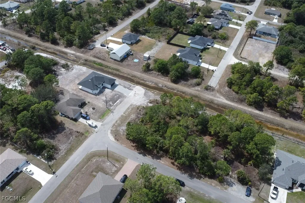 4601 Laura Avenue N Lehigh Acres FL 33971