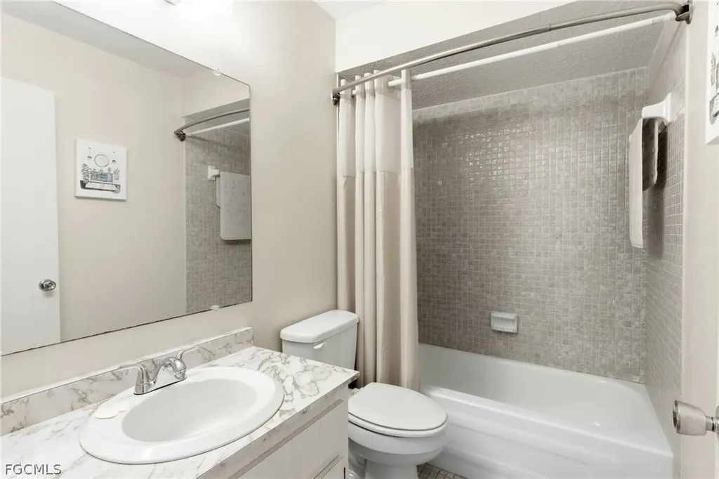 1006 SE 46th Street Cape Coral FL 33904