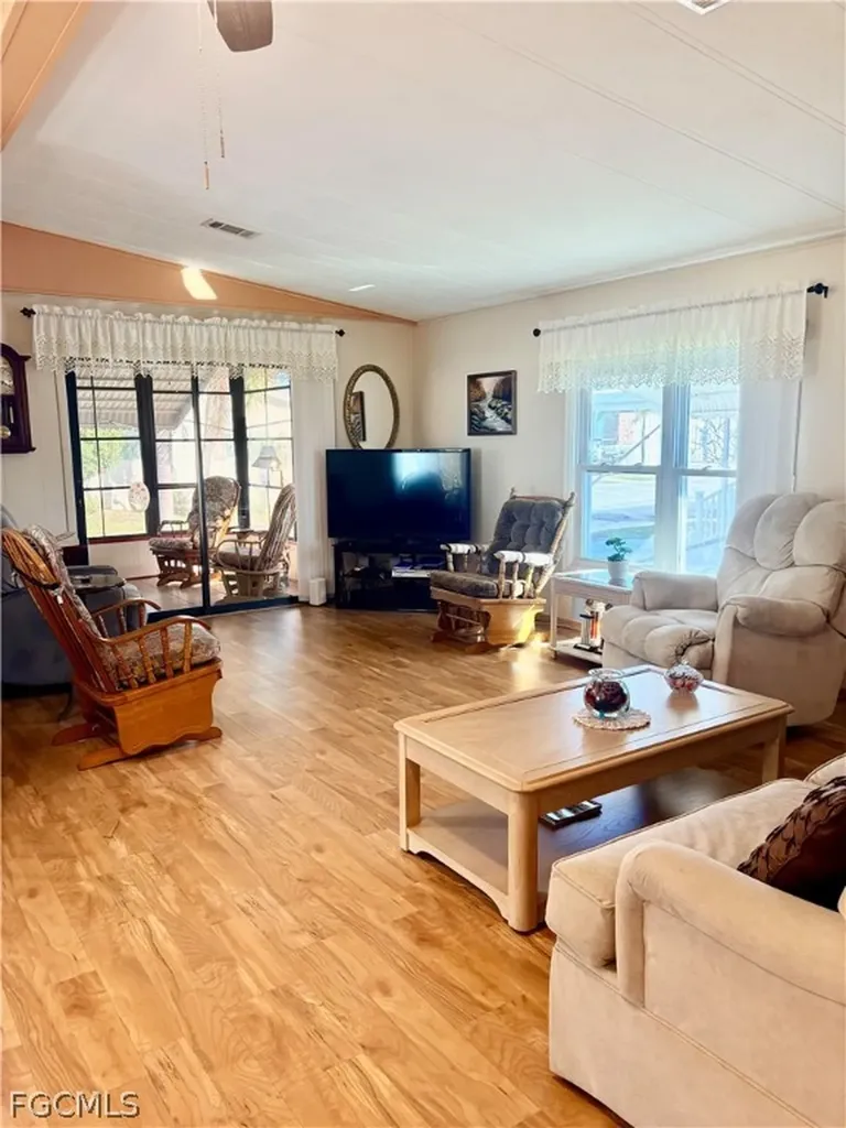 3137 Old Farm House Drive North Fort Myers FL 33917