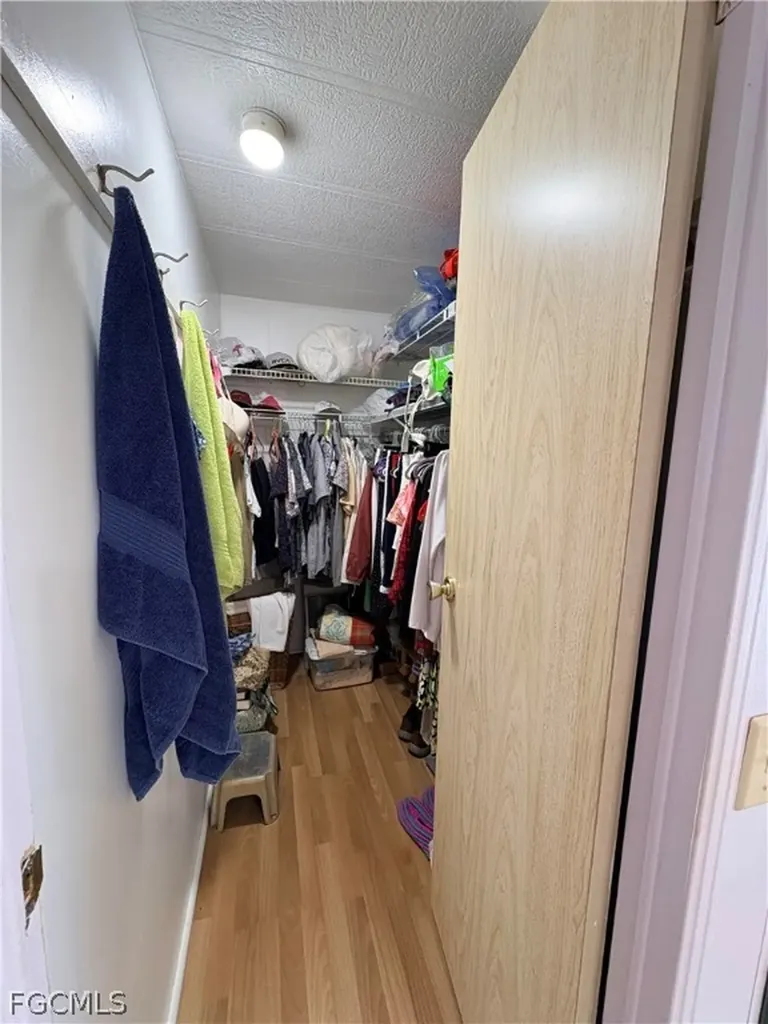 3137 Old Farm House Drive North Fort Myers FL 33917