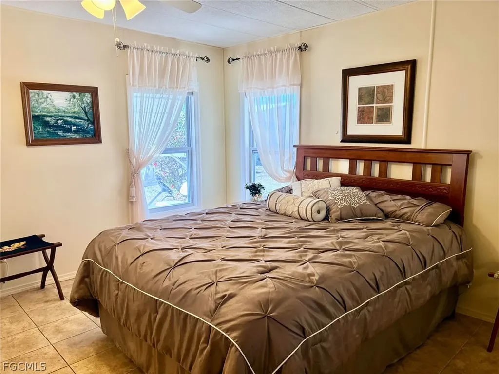 3137 Old Farm House Drive North Fort Myers FL 33917