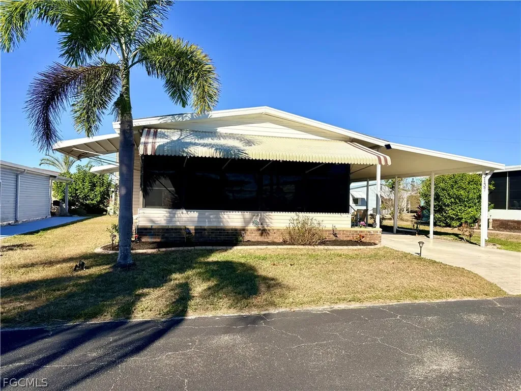 3137 Old Farm House Drive North Fort Myers FL 33917