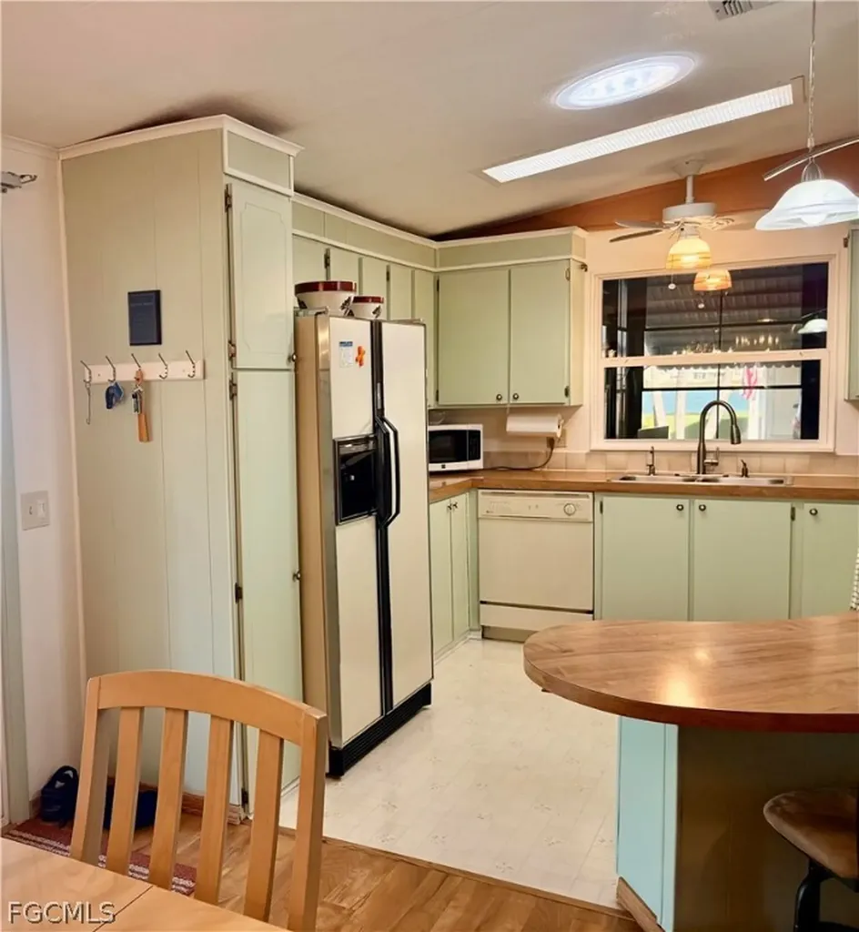 3137 Old Farm House Drive North Fort Myers FL 33917