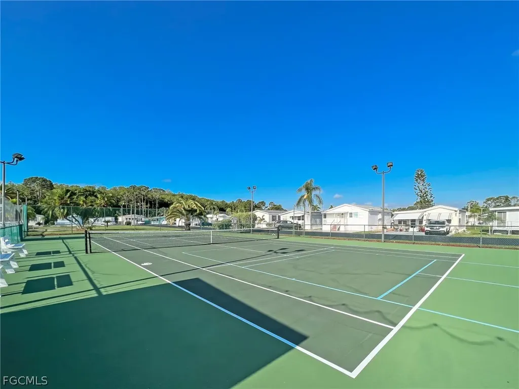 121 Caravan Circle North Fort Myers FL 33903