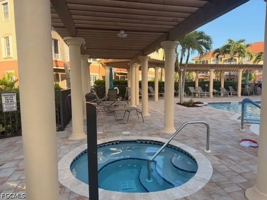 1133 Van Loon Commons Circle Cape Coral FL 33909