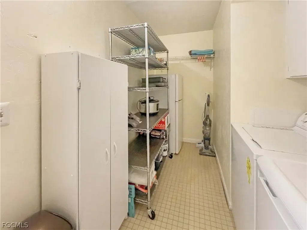 4070 Looking Glass Lane Naples FL 34112