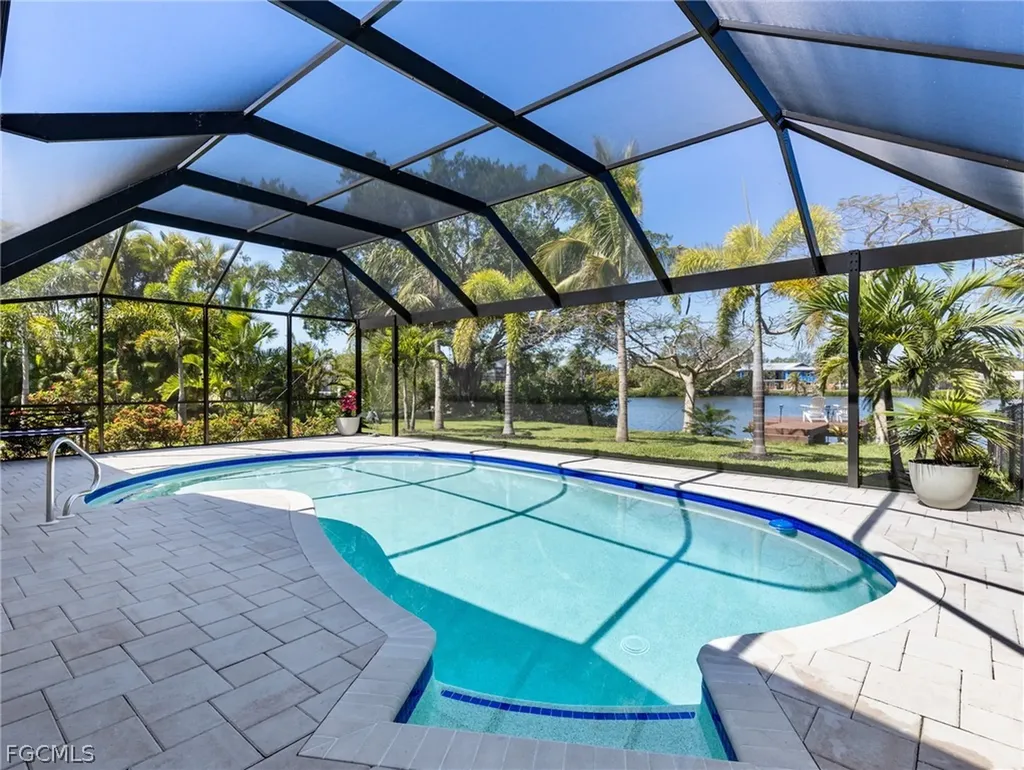 7337 Lake Drive Fort Myers FL 33908