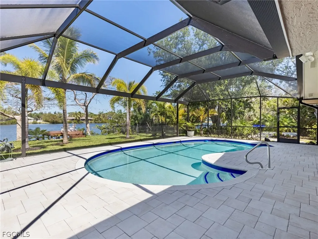 7337 Lake Drive Fort Myers FL 33908