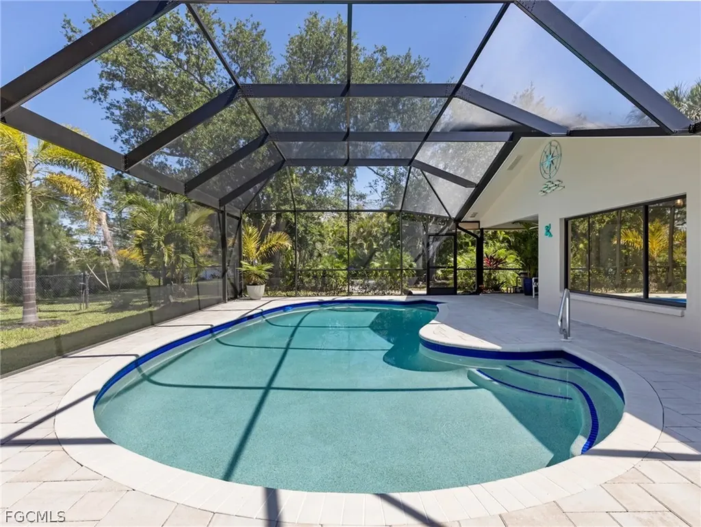 7337 Lake Drive Fort Myers FL 33908