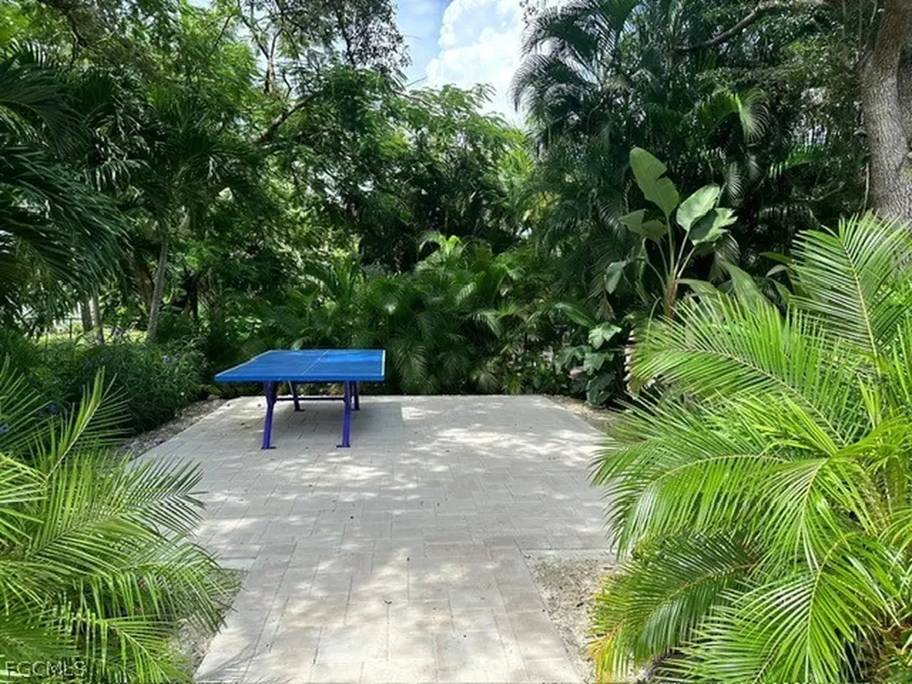 7337 Lake Drive Fort Myers FL 33908