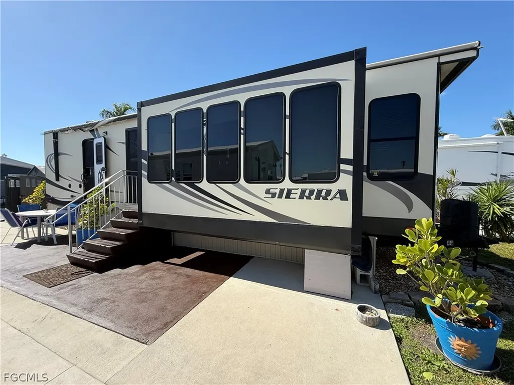 11761 Cardiff Drive Fort Myers FL 33908