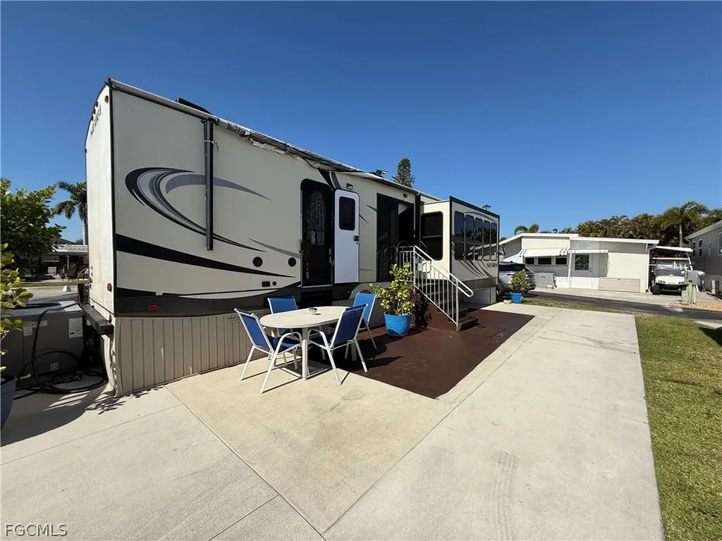 11761 Cardiff Drive Fort Myers FL 33908