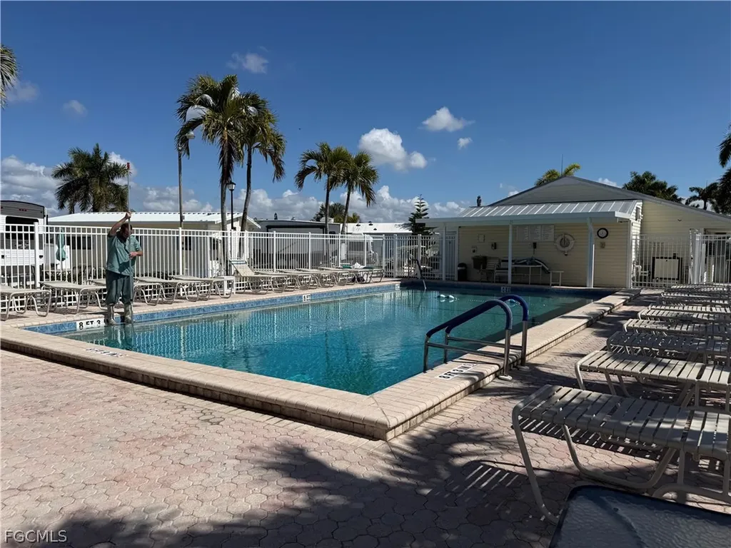 11761 Cardiff Drive Fort Myers FL 33908