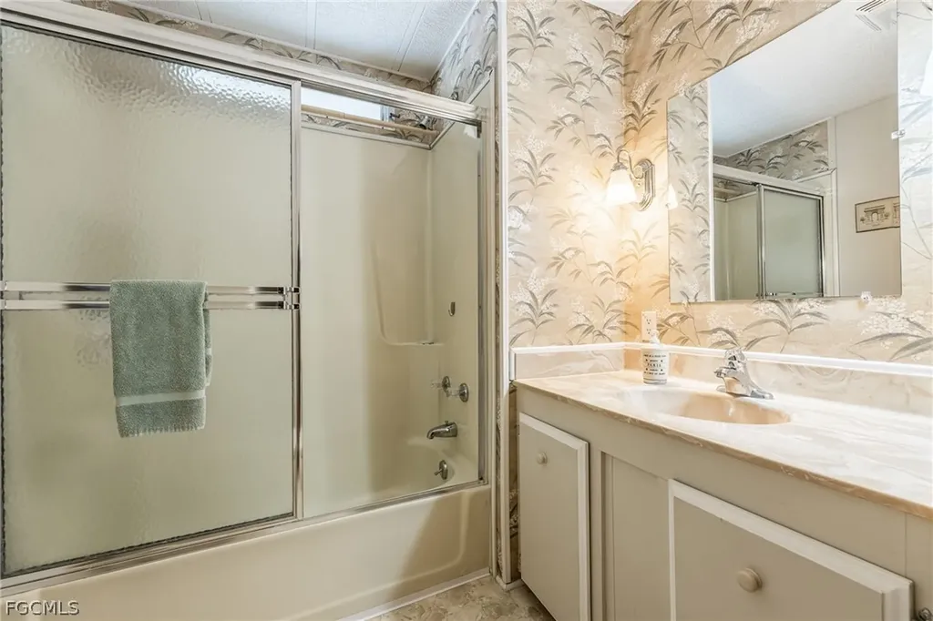 324 Nicklaus Boulevard North Fort Myers FL 33903