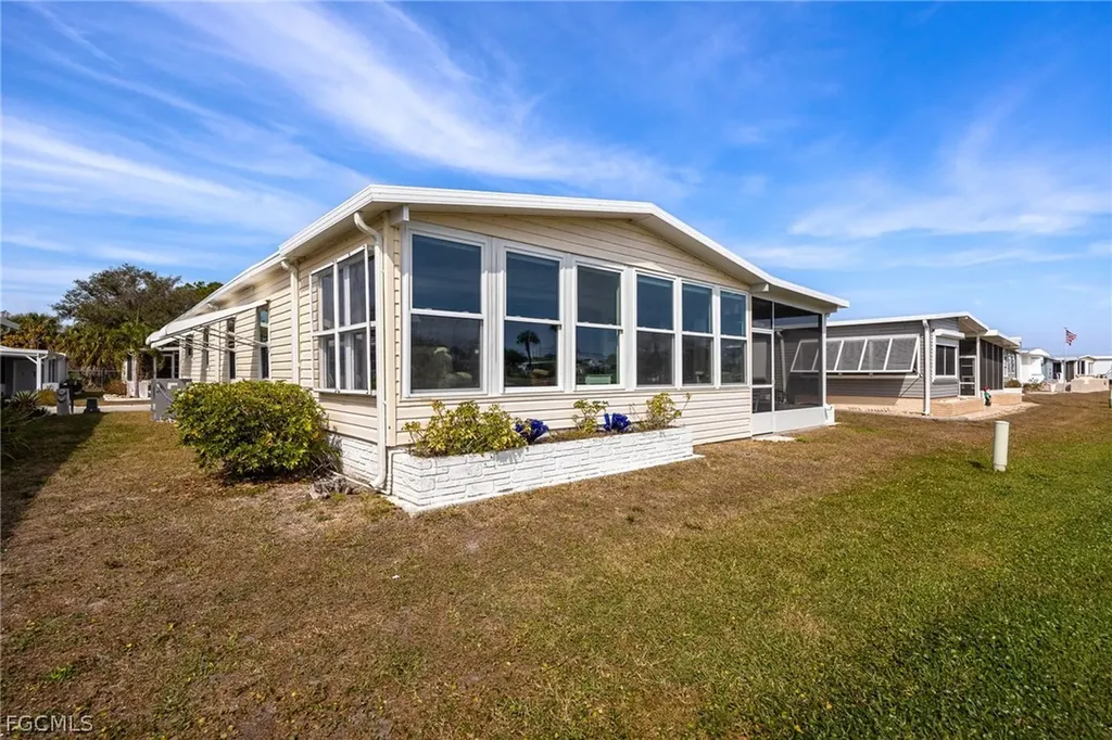 324 Nicklaus Boulevard North Fort Myers FL 33903