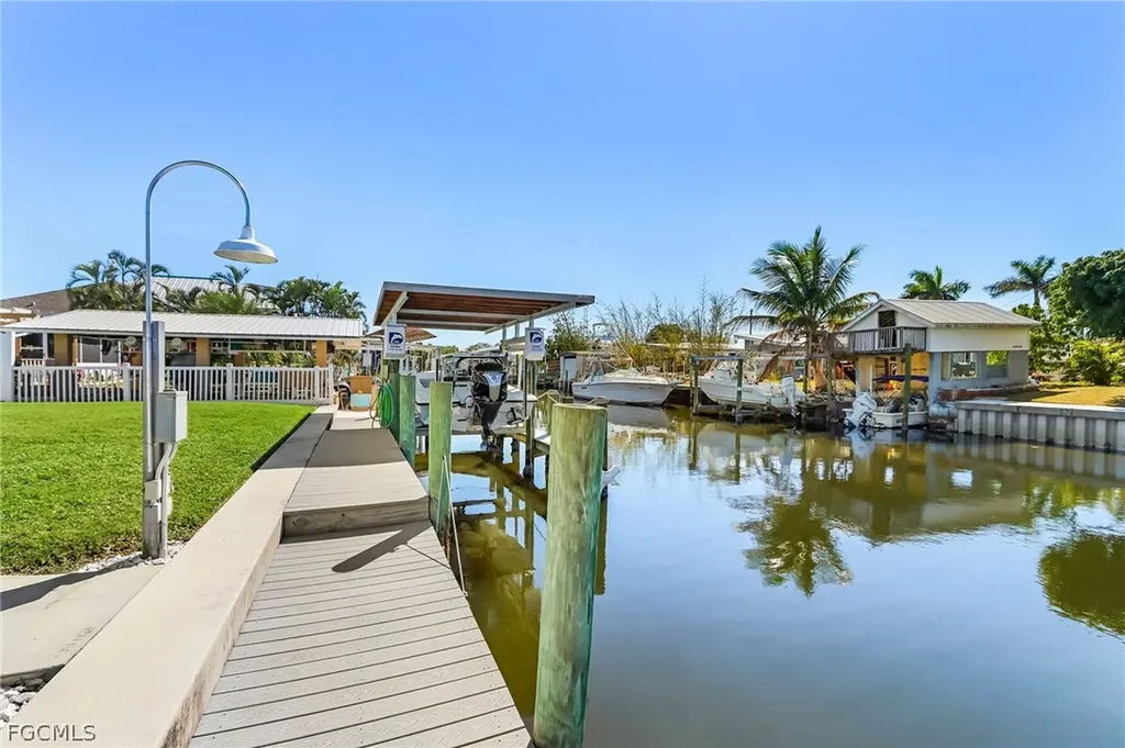 16137 Bowline Street Bokeelia FL 33922