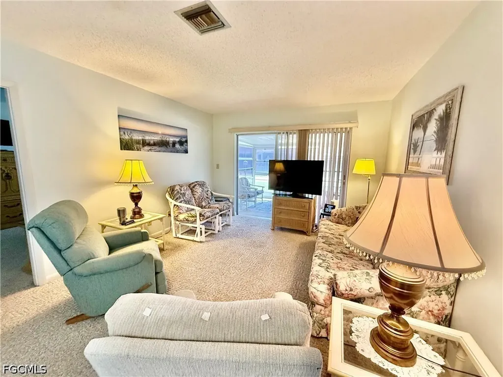 318 Joel Boulevard Lehigh Acres FL 33936