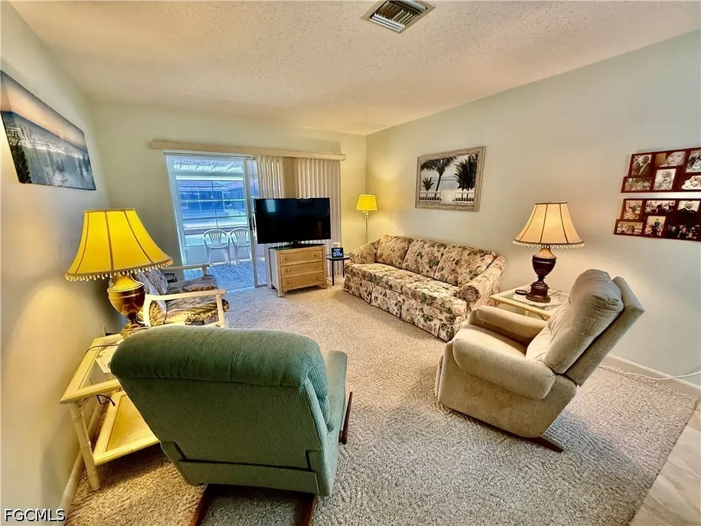 318 Joel Boulevard Lehigh Acres FL 33936