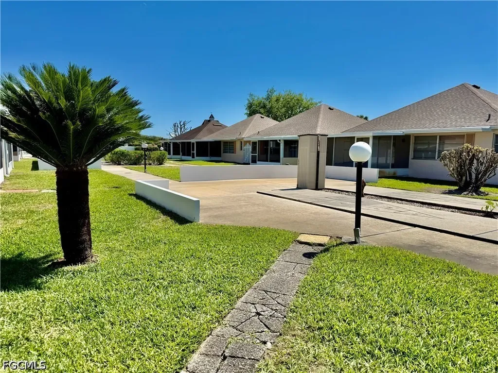 318 Joel Boulevard Lehigh Acres FL 33936