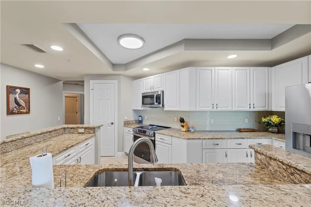 2745 1st Street Fort Myers FL 33916