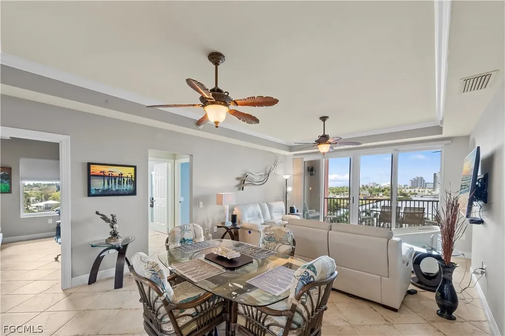 2745 1st Street Fort Myers FL 33916