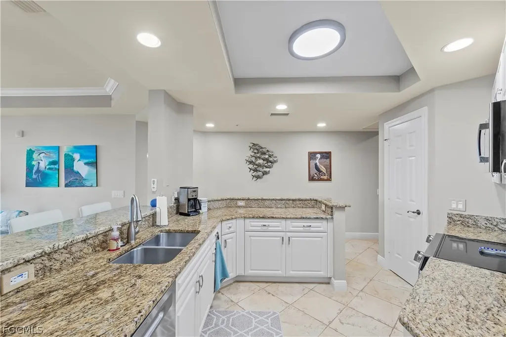 2745 1st Street Fort Myers FL 33916