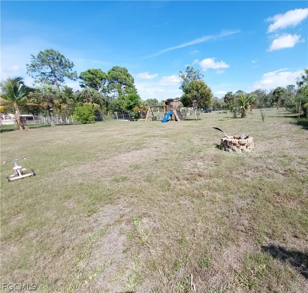 506 Desoto Avenue Lehigh Acres FL 33972