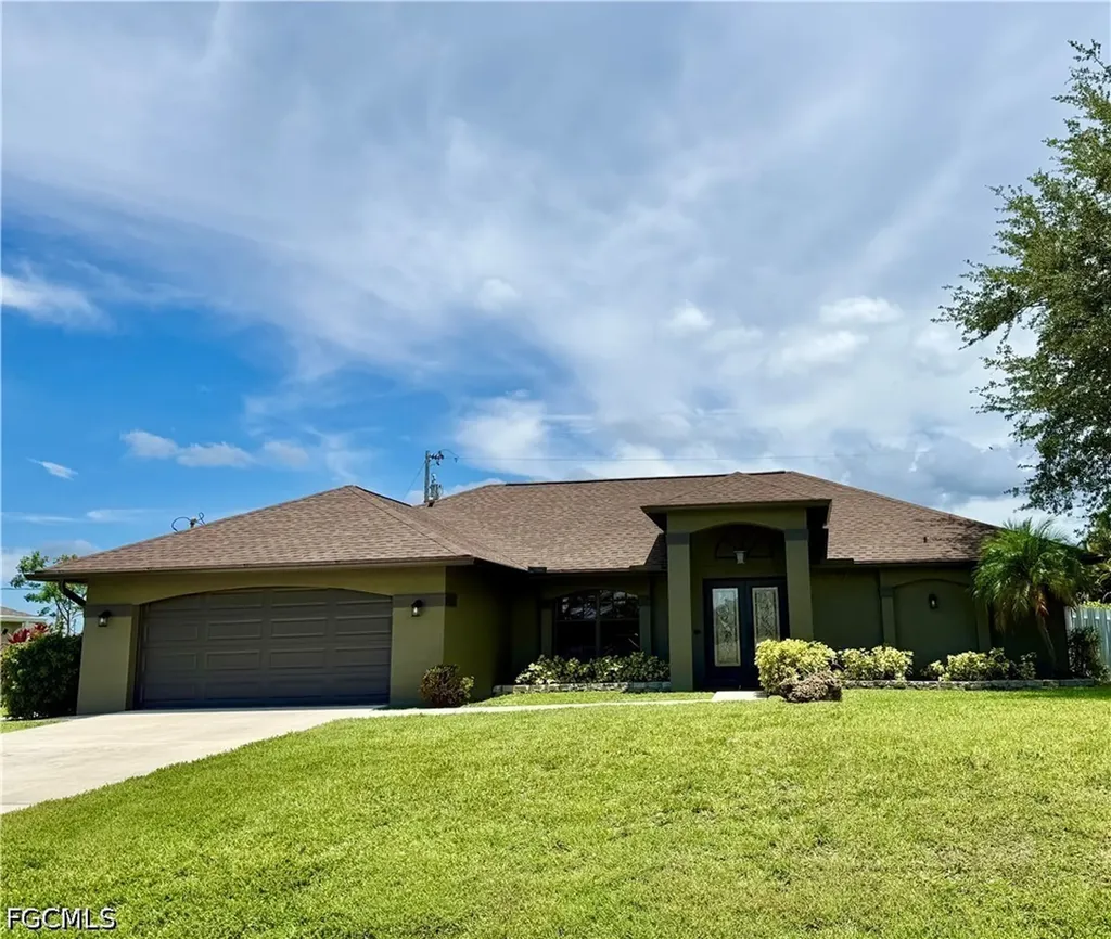 1319 SW 34th Terrace Cape Coral FL 33914