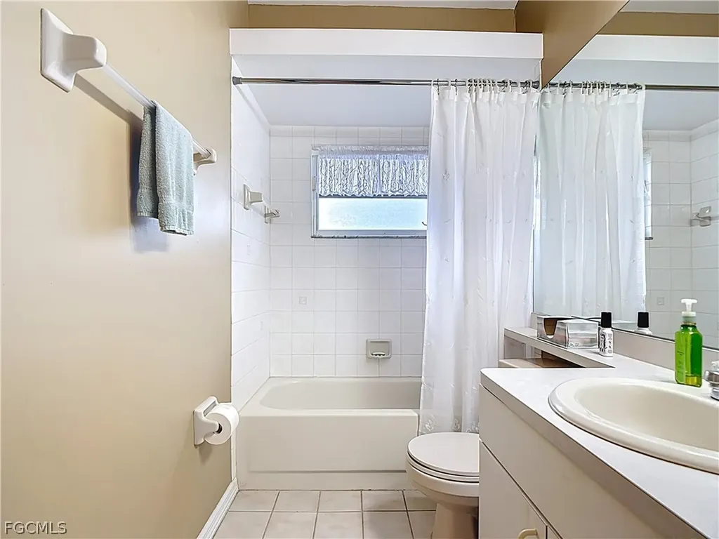1319 SW 34th Terrace Cape Coral FL 33914
