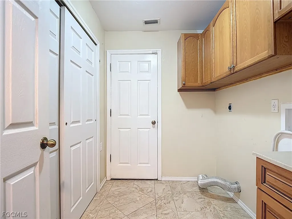 1319 SW 34th Terrace Cape Coral FL 33914