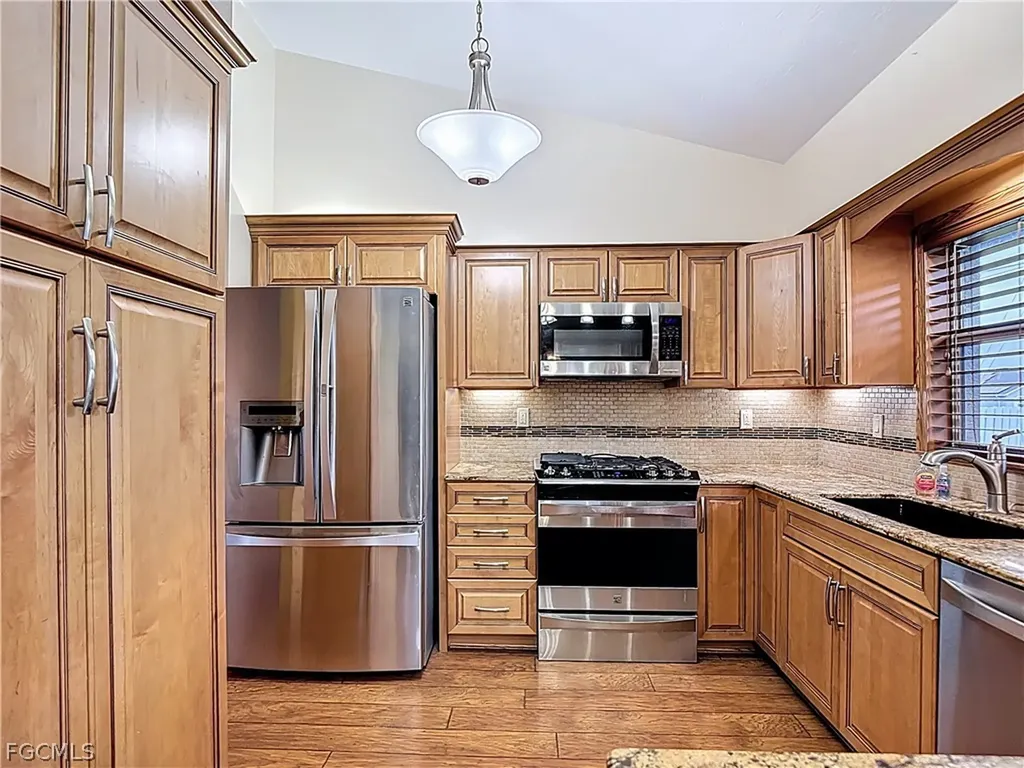 1319 SW 34th Terrace Cape Coral FL 33914