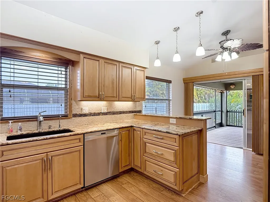 1319 SW 34th Terrace Cape Coral FL 33914