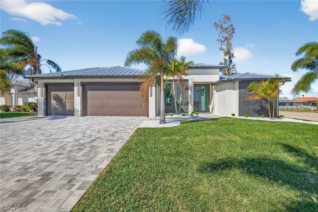3130 SW 26th Avenue Cape Coral FL 33914