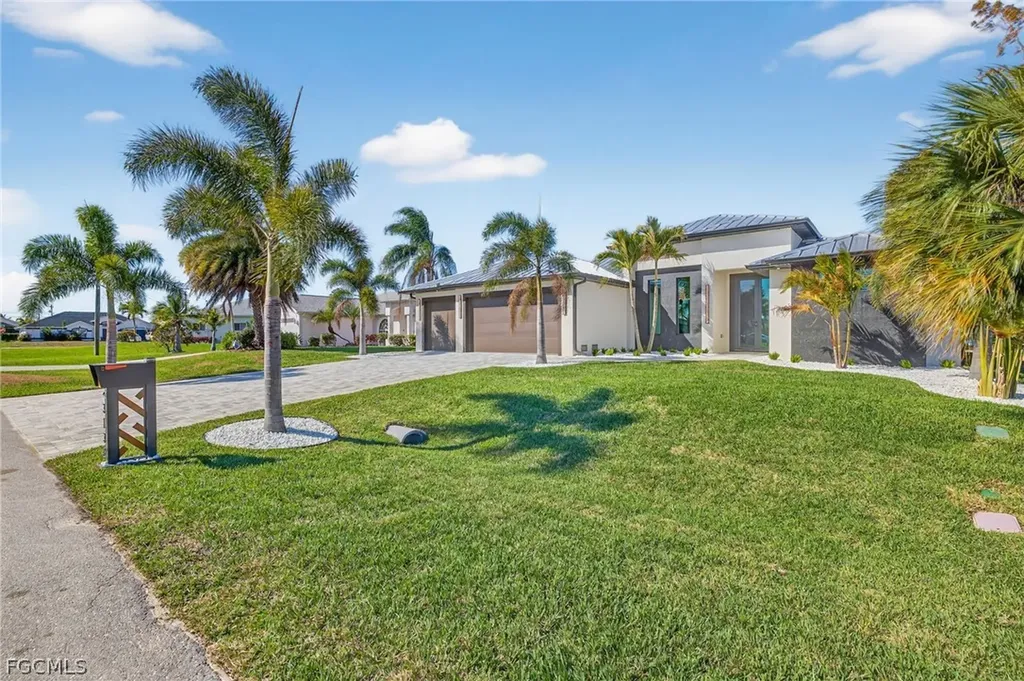 3130 SW 26th Avenue Cape Coral FL 33914