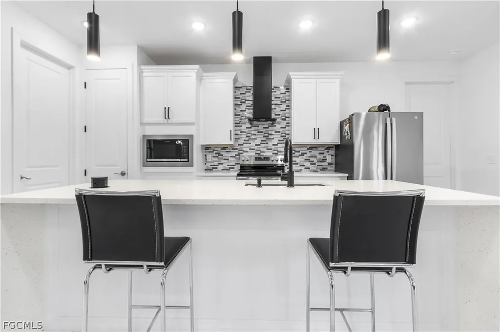 3113 Sunshine Boulevard N Lehigh Acres FL 33971