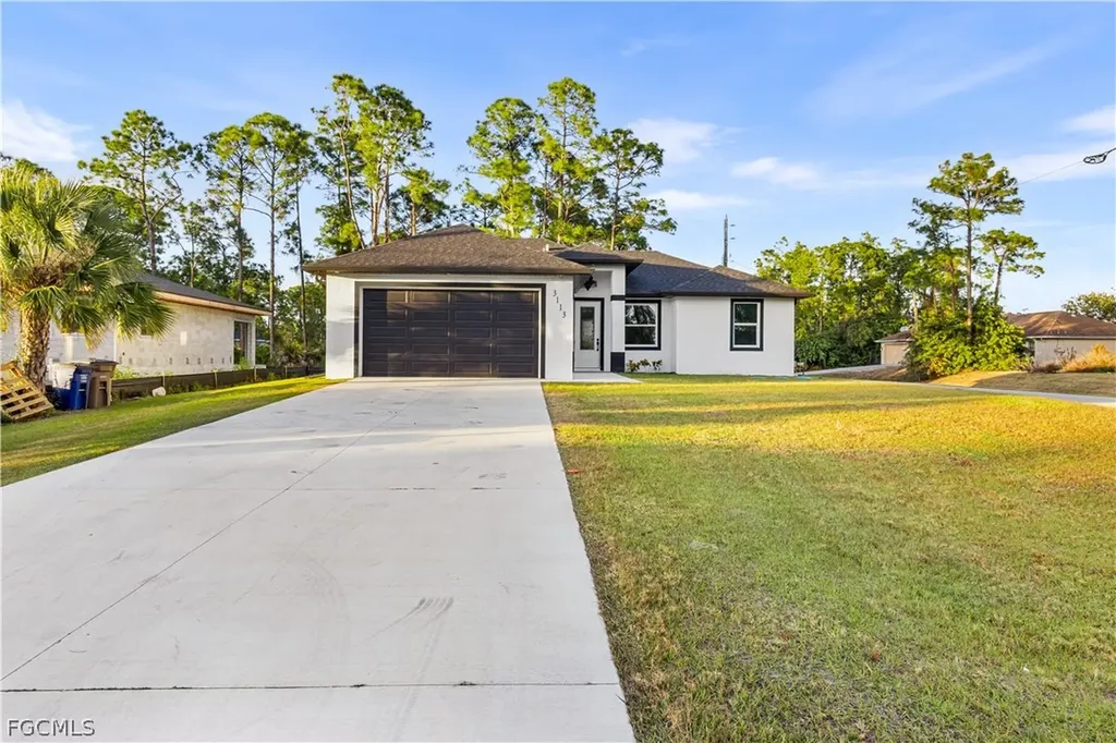 3113 Sunshine Boulevard N Lehigh Acres FL 33971