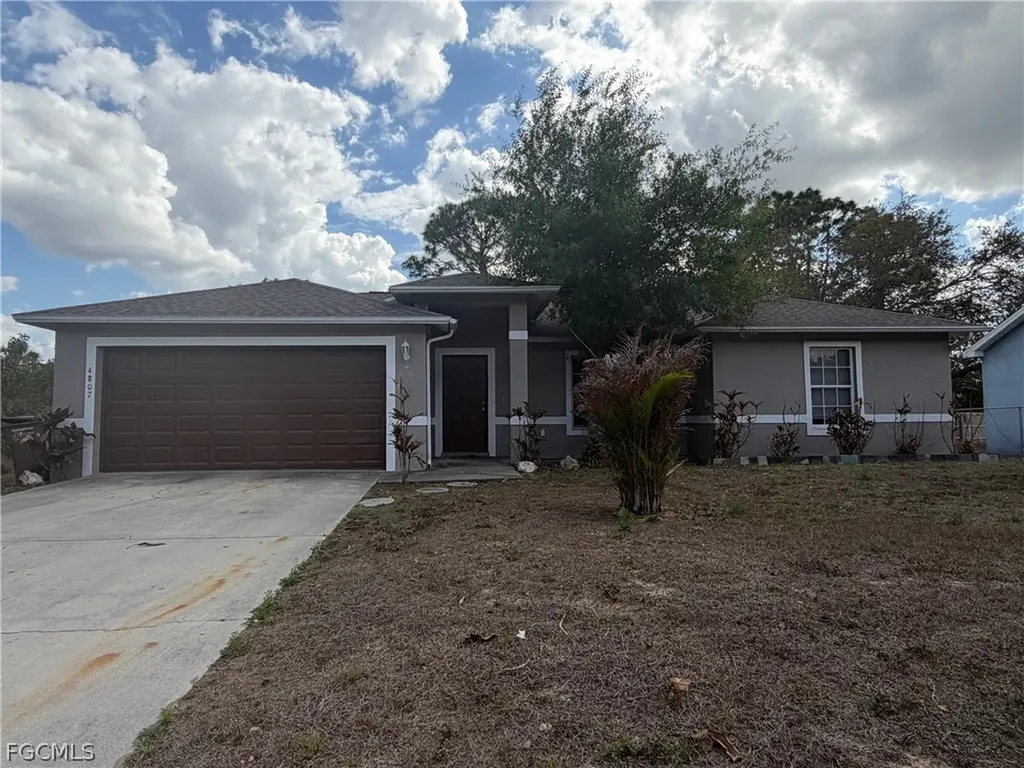 4807 5th Street W Lehigh Acres FL 33971
