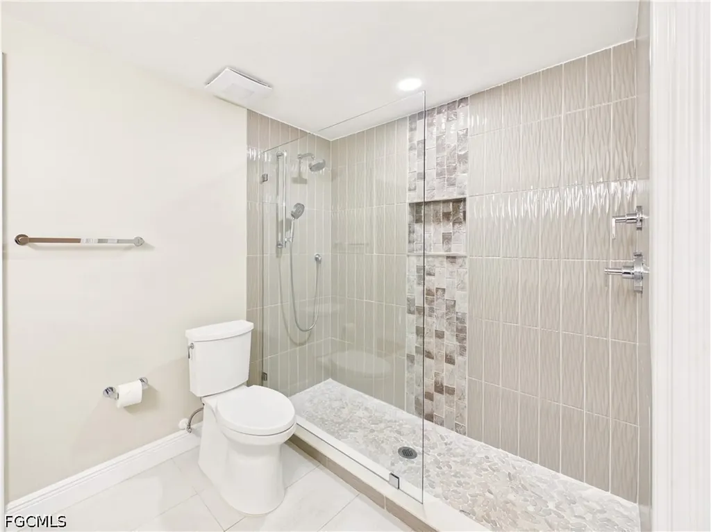 6840 Hendry Creek Drive Fort Myers FL 33908