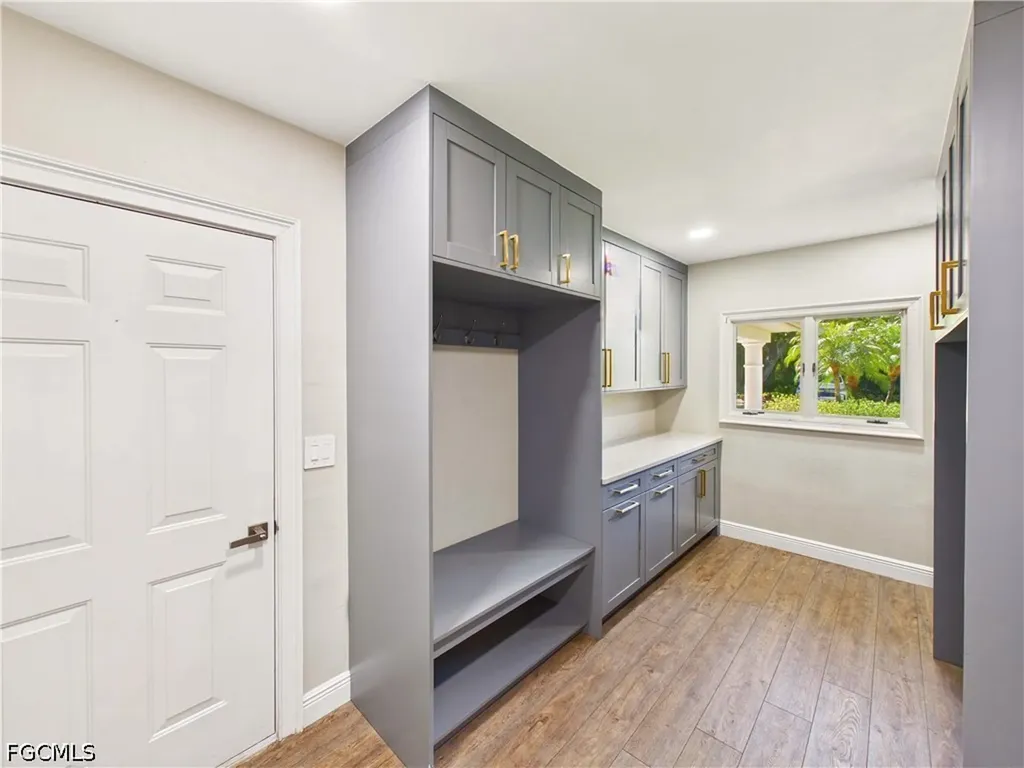 6840 Hendry Creek Drive Fort Myers FL 33908