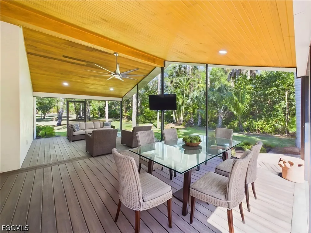 6840 Hendry Creek Drive Fort Myers FL 33908