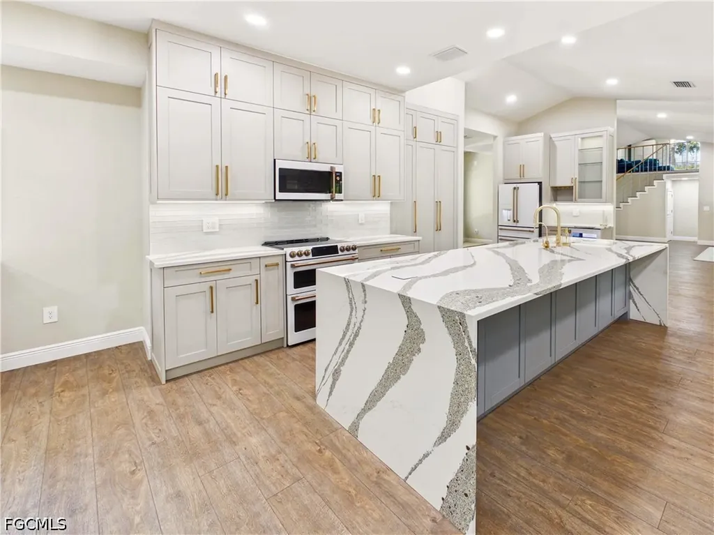 6840 Hendry Creek Drive Fort Myers FL 33908