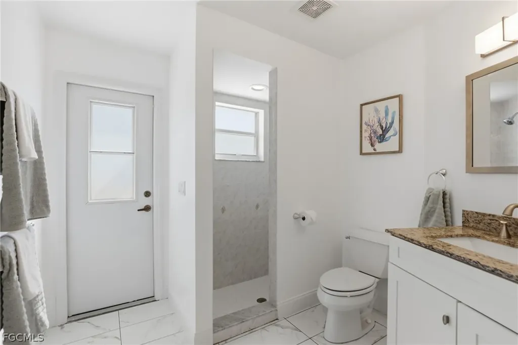 828 SW 52nd Street Cape Coral FL 33914