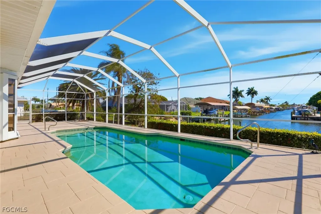 828 SW 52nd Street Cape Coral FL 33914